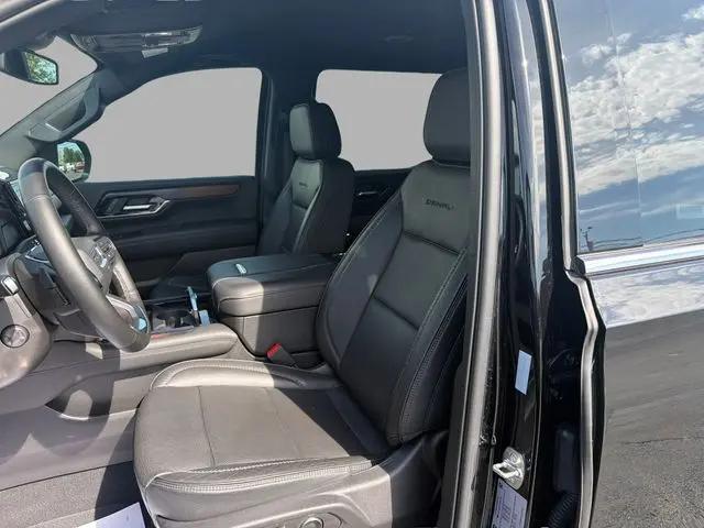 2025 GMC Yukon XL 4WD Denali