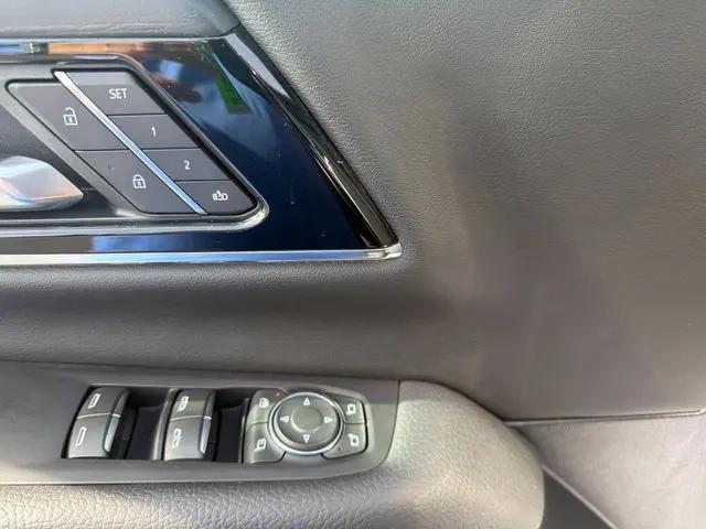 2025 GMC Yukon XL 4WD Denali