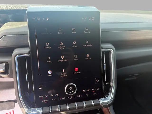 2025 GMC Yukon XL 4WD Denali