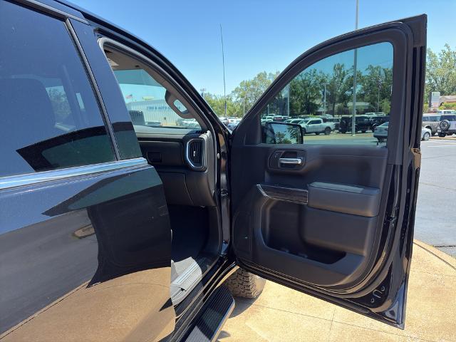 2022 Chevrolet Silverado 1500 4WD Crew Cab Short Bed LTZ