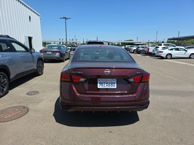 2024 Nissan Altima SV FWD