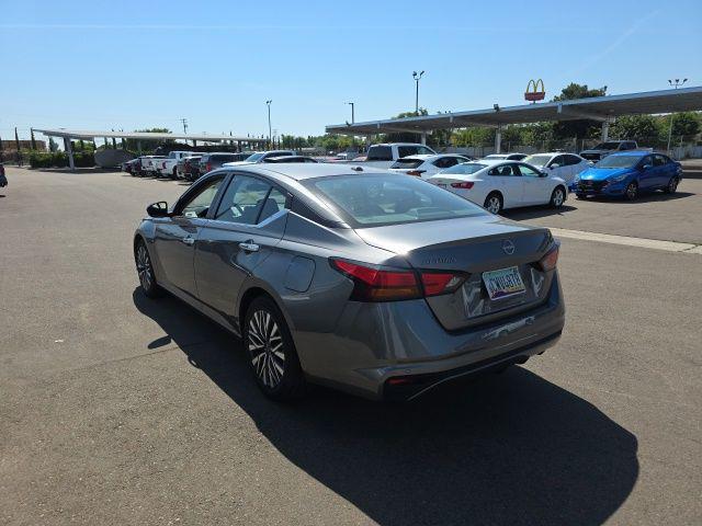 2024 Nissan Altima SV FWD