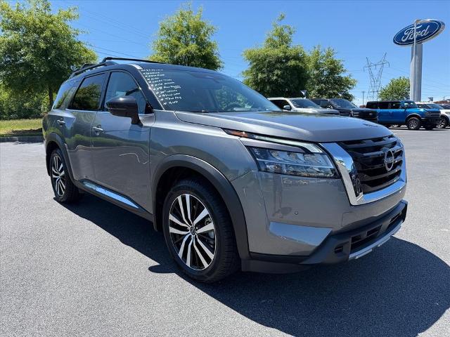 2024 Nissan Pathfinder Platinum 4WD