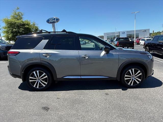 2024 Nissan Pathfinder Platinum 4WD