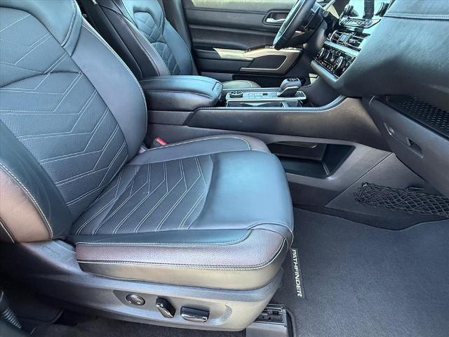 2024 Nissan Pathfinder Platinum 4WD