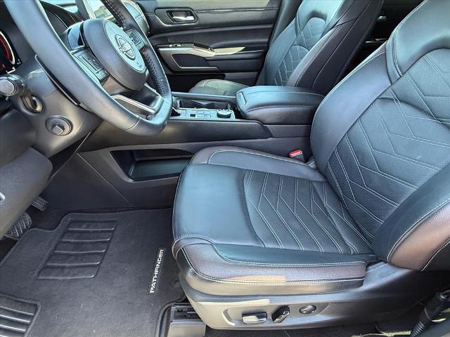 2024 Nissan Pathfinder Platinum 4WD