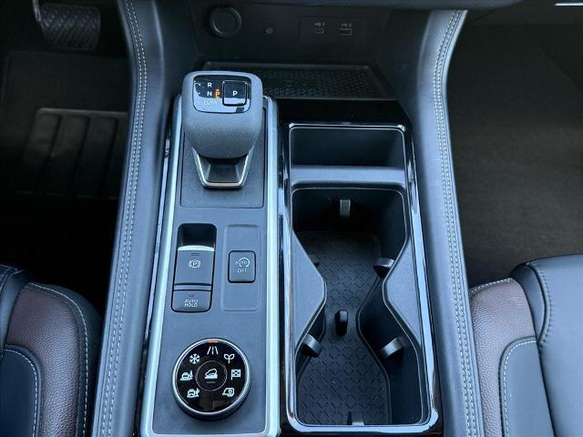 2024 Nissan Pathfinder Platinum 4WD
