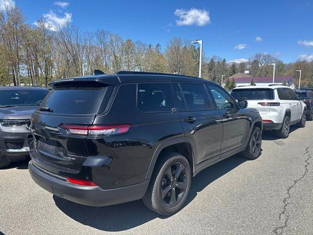 2023 Jeep Grand Cherokee L Altitude 4x4