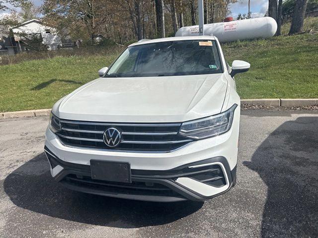 2023 Volkswagen Tiguan 2.0T SE