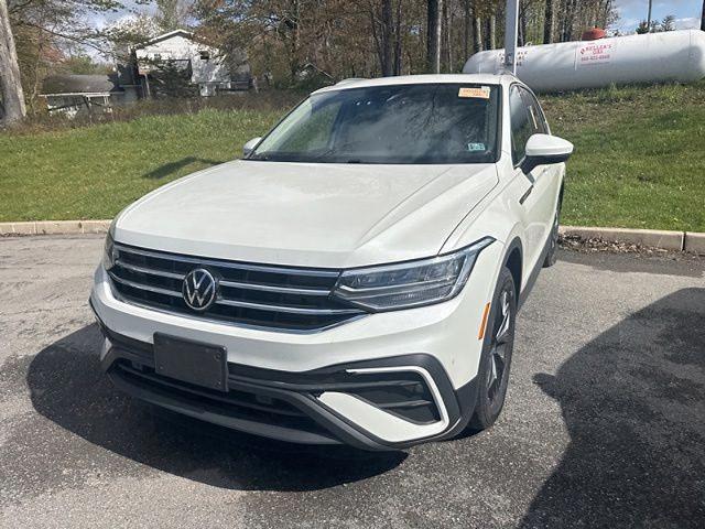 2023 Volkswagen Tiguan 2.0T SE