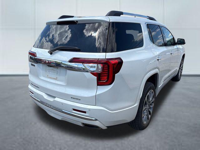 2022 GMC Acadia AWD Denali