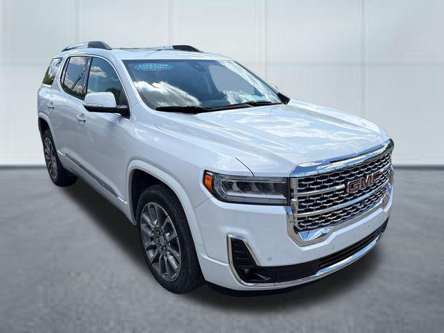 2022 GMC Acadia AWD Denali