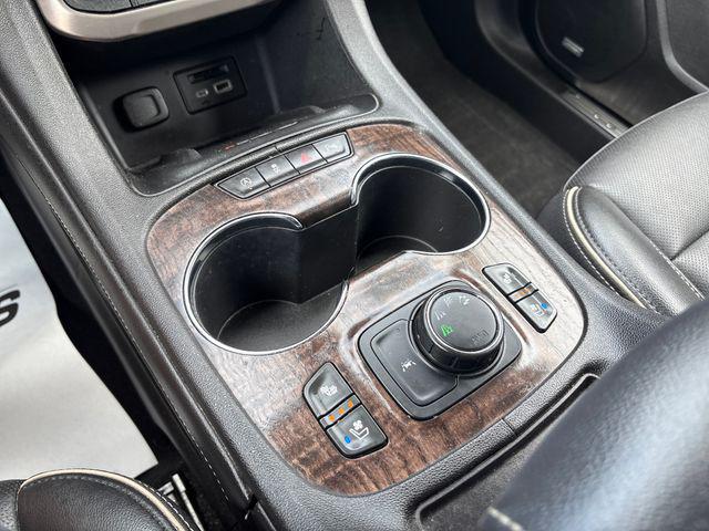 2022 GMC Acadia AWD Denali