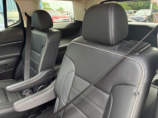 2022 GMC Acadia AWD Denali