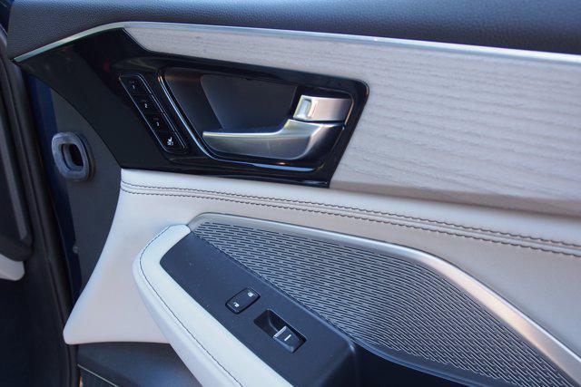 2023 Acura MDX Advance Package