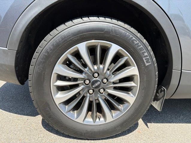 2021 Lincoln Nautilus Standard