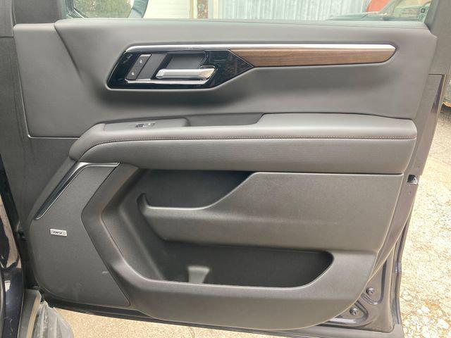 2025 Chevrolet Tahoe 4WD High Country