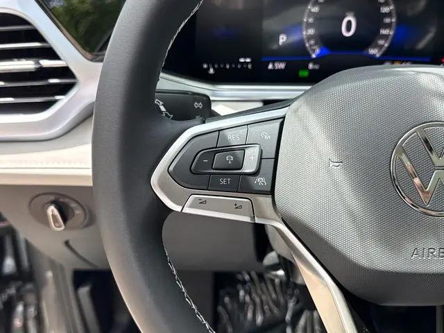 2026 Volkswagen Taos SE