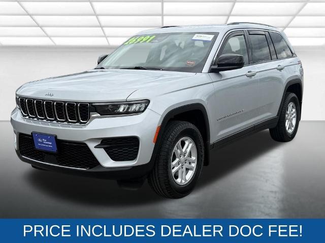 2022 Jeep Grand Cherokee Laredo 4x4