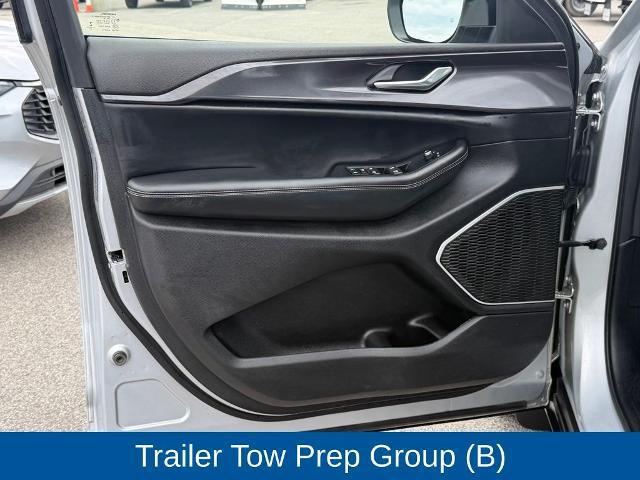 2022 Jeep Grand Cherokee Laredo 4x4