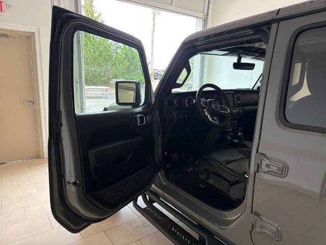 2023 Jeep Gladiator Overland