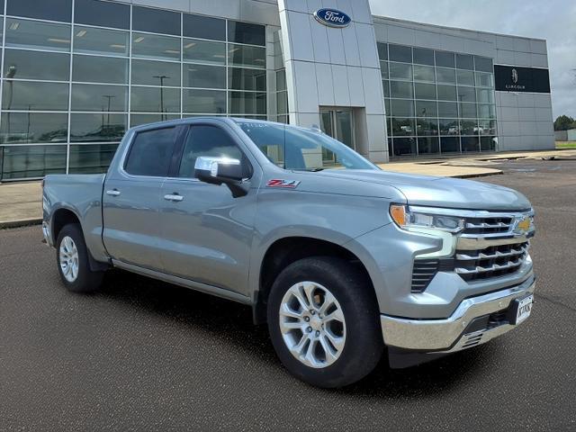 2023 Chevrolet Silverado 1500 4WD Crew Cab Short Bed LTZ