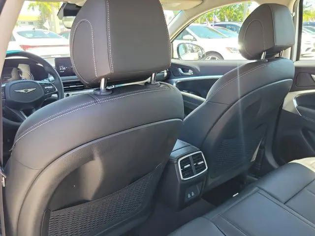 2026 Genesis G70 2.5T RWD