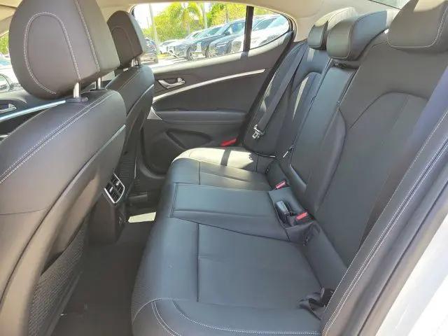 2026 Genesis G70 2.5T RWD