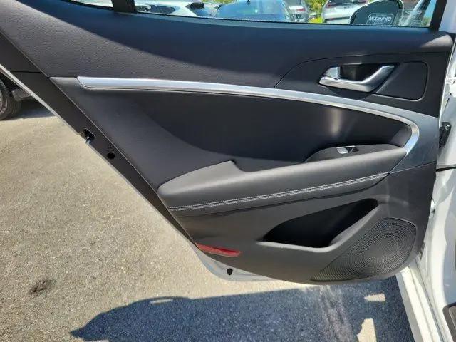 2026 Genesis G70 2.5T RWD