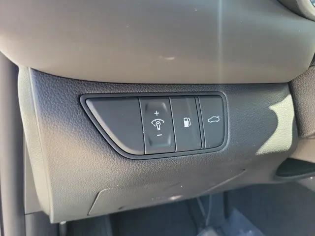 2026 Genesis G70 2.5T RWD