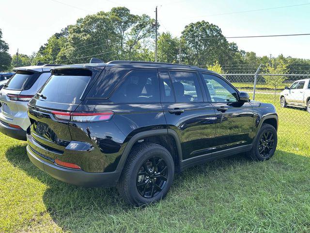 2025 Jeep Grand Cherokee Altitude 4x4