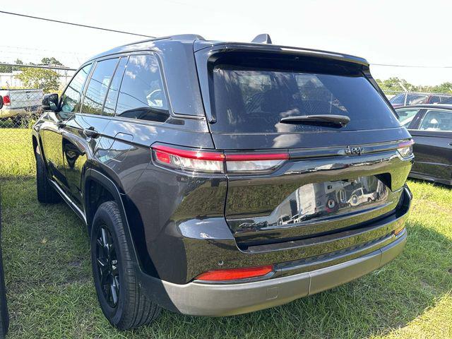 2025 Jeep Grand Cherokee Altitude 4x4
