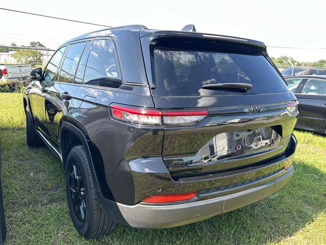 2025 Jeep Grand Cherokee Altitude 4x4