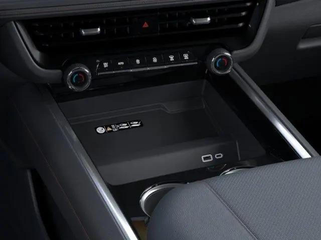 2026 Chevrolet Suburban RST, 4WD