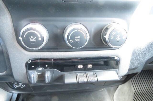 2021 Ram 3500 Tradesman Regular Cab 4x4 8' Box