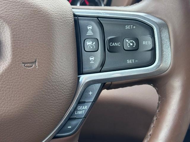 2019 Ram 1500 Laramie Crew Cab 4x4 5'7" Box