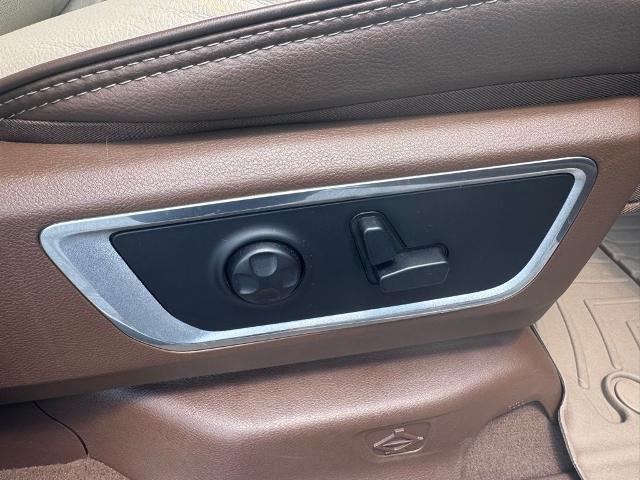 2019 Ram 1500 Laramie Crew Cab 4x4 5'7" Box