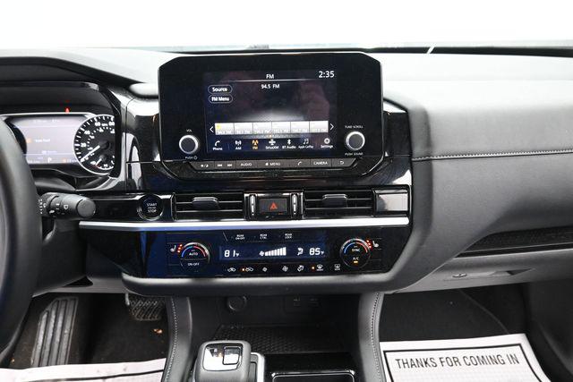 2025 Nissan Pathfinder SV 4WD