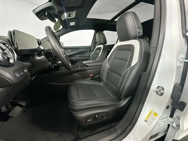 2024 Chevrolet V Blazer eAWD 2LT