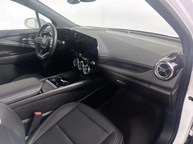 2024 Chevrolet V Blazer eAWD 2LT