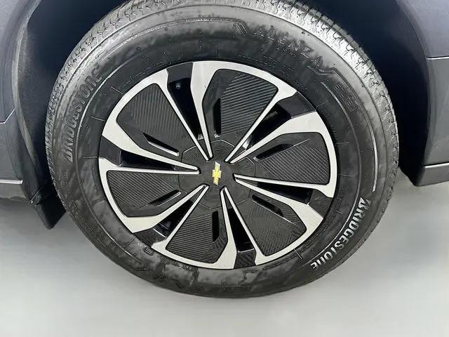 2024 Chevrolet V Blazer eAWD 2LT