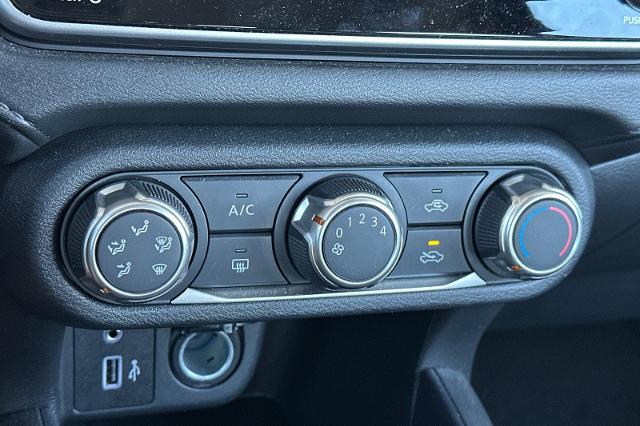 2024 Nissan Versa 1.6 S