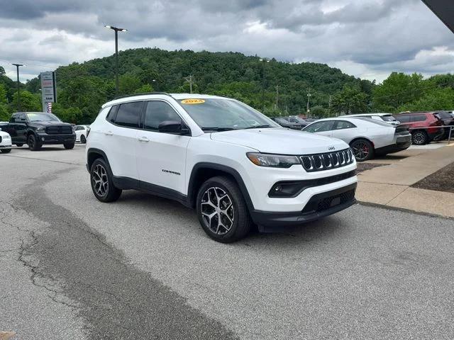 2024 Jeep Compass Latitude 4x4 2024 Jeep Compass Latitude 4x4