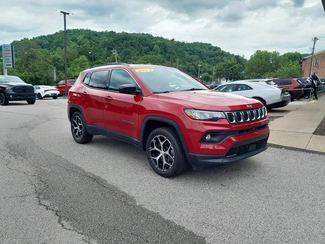2024 Jeep Compass Latitude 4x4 2024 Jeep Compass Latitude 4x4