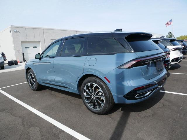 2025 Lincoln Nautilus Reserve