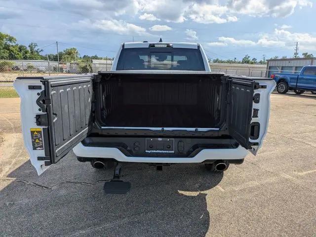 2025 Ram 1500 Tungsten Crew Cab 4x4 5'7" Box
