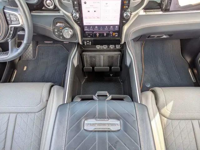 2025 Ram 1500 Tungsten Crew Cab 4x4 5'7" Box
