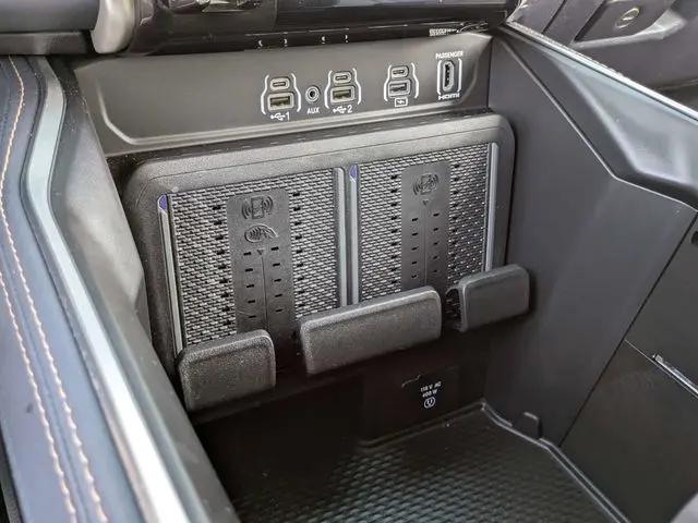 2025 Ram 1500 Tungsten Crew Cab 4x4 5'7" Box
