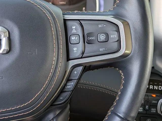 2025 Ram 1500 Tungsten Crew Cab 4x4 5'7" Box