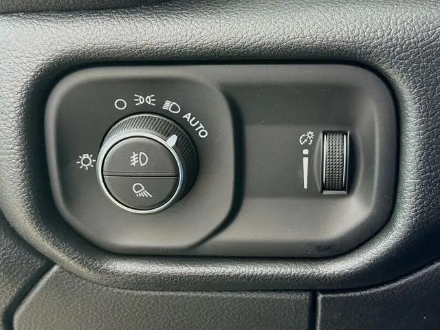 2026 Ram 3500 Tradesman Crew Cab 4x4 8' Box